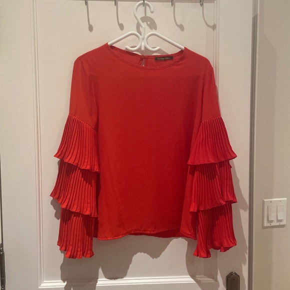Georgia & Johns top with pleated ruffled sleeves🏯 - Picture 1 of 7